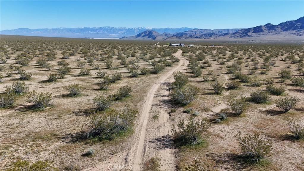 Lucerne Valley, CA 92356,21402 Meander RD