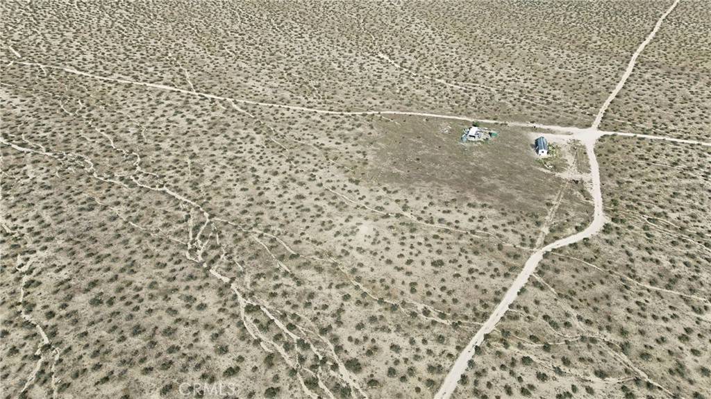 Lucerne Valley, CA 92356,21402 Meander RD