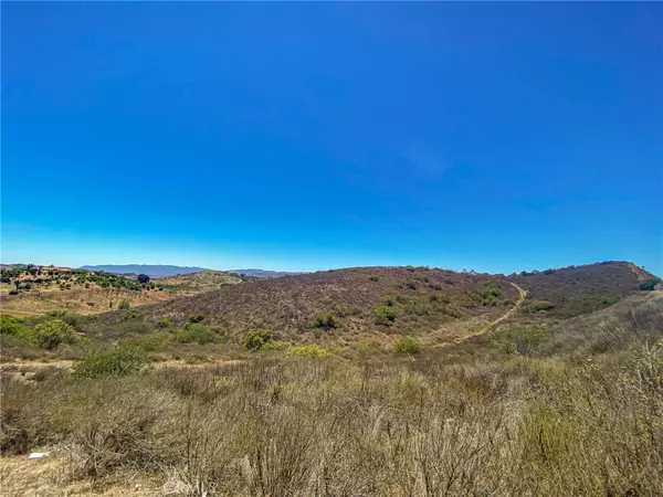 Temecula, CA 92590,888 Via Vueltas