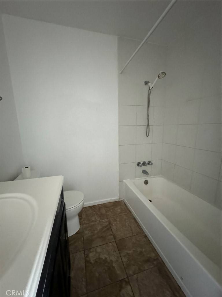 Riverside, CA 92505,10568 White Oak DR