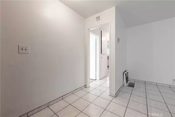 Downey, CA 90242,12124 Anderberg AVE