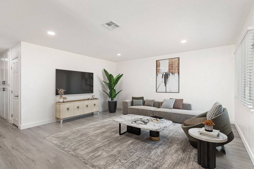 29 Palms, CA 92277,74555 Sunrise DR