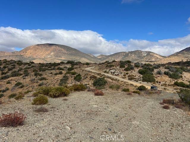25505 Sun View DR, Tehachapi, CA 93561