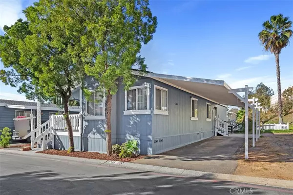 Anaheim, CA 92807,5815 E La Palma AVE #18