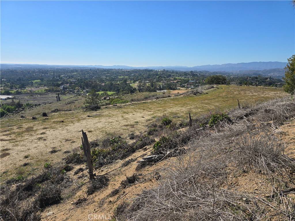 Fallbrook, CA 92028,1387 Las Vistas RD