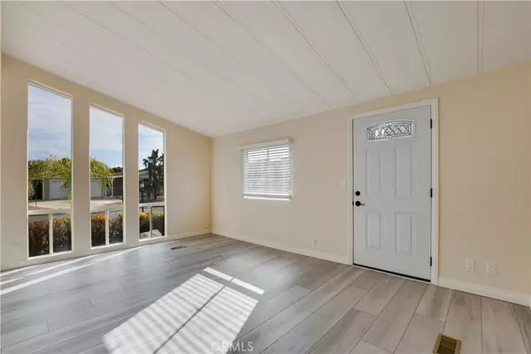 Wildomar, CA 92595,24650 Rooster RD