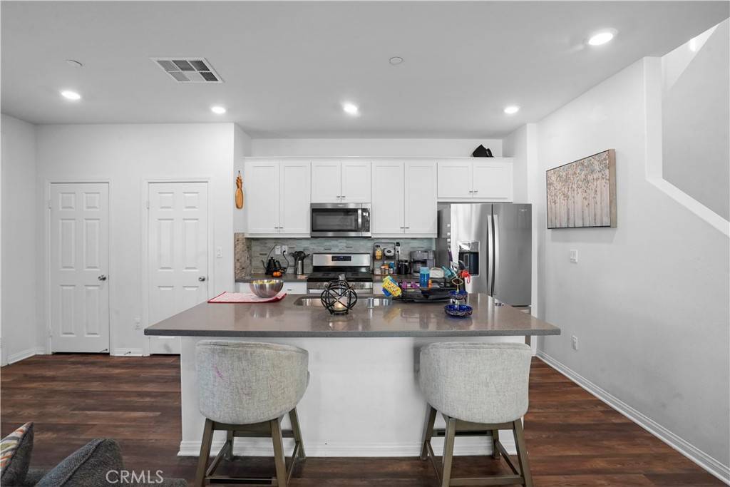 Canyon Country, CA 91387,17037 Provo LN