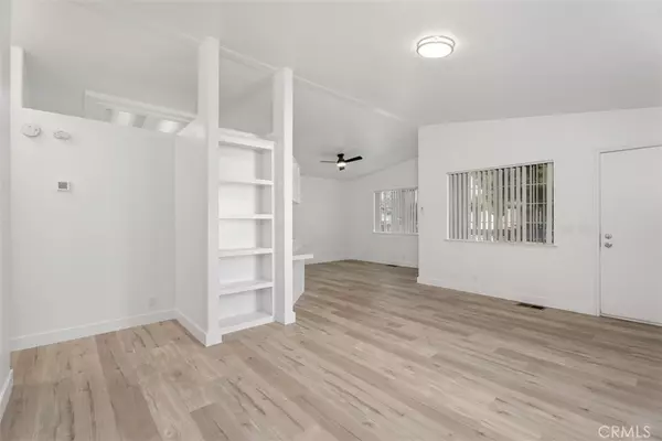 Anaheim, CA 92807,5815 E La Palma AVE #296