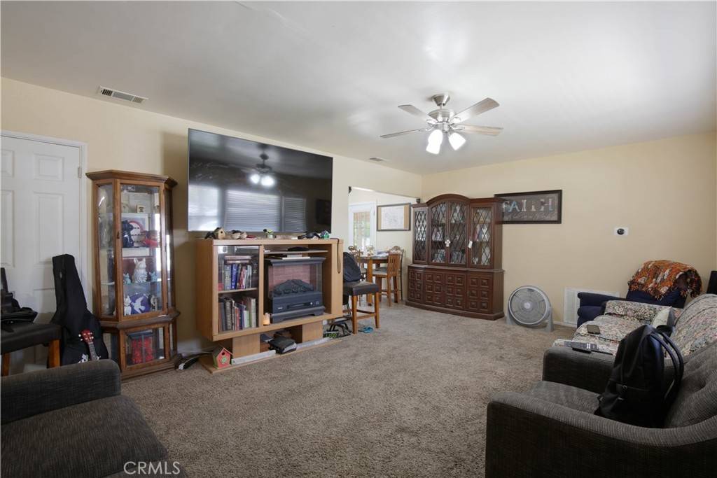 San Jacinto, CA 92583,410 Virginia DR