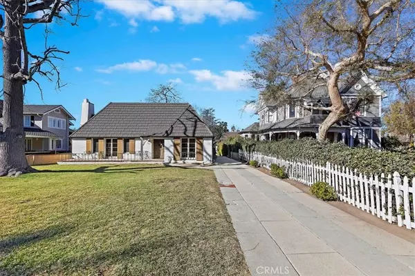 Pasadena, CA 91106,707 S Oakland AVE