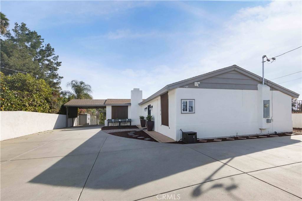 Fallbrook, CA 92028,421 Minnesota ST