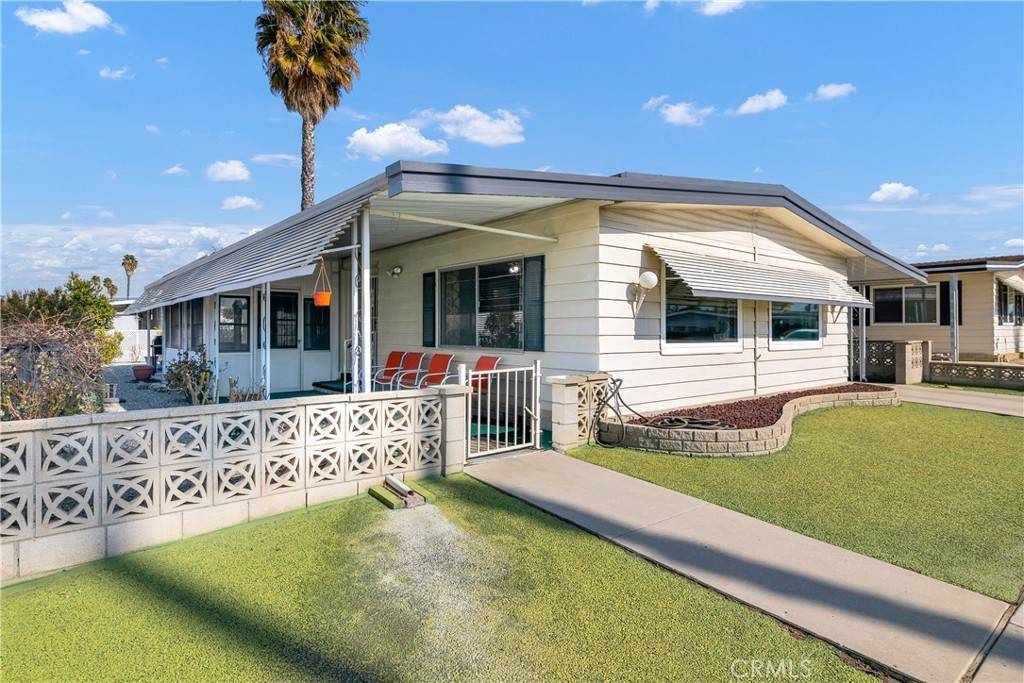 1370 San Marcos DR, Hemet, CA 92543