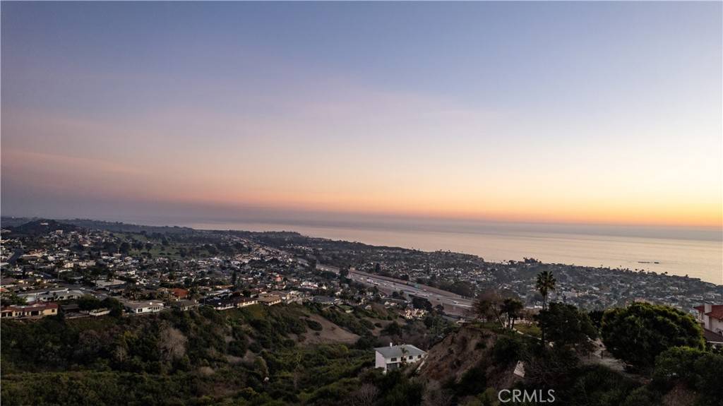 San Clemente, CA 92672,1207 Via La Mesa