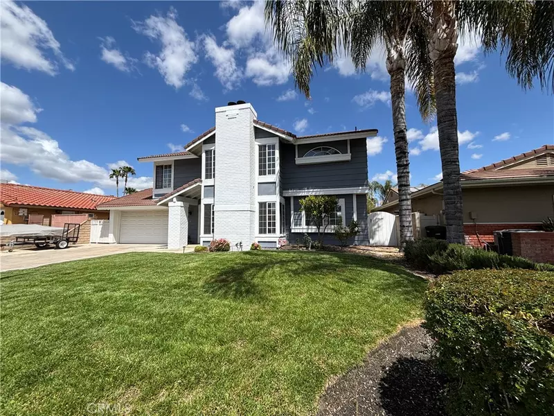 30340 Channel Way DR, Canyon Lake, CA 92587