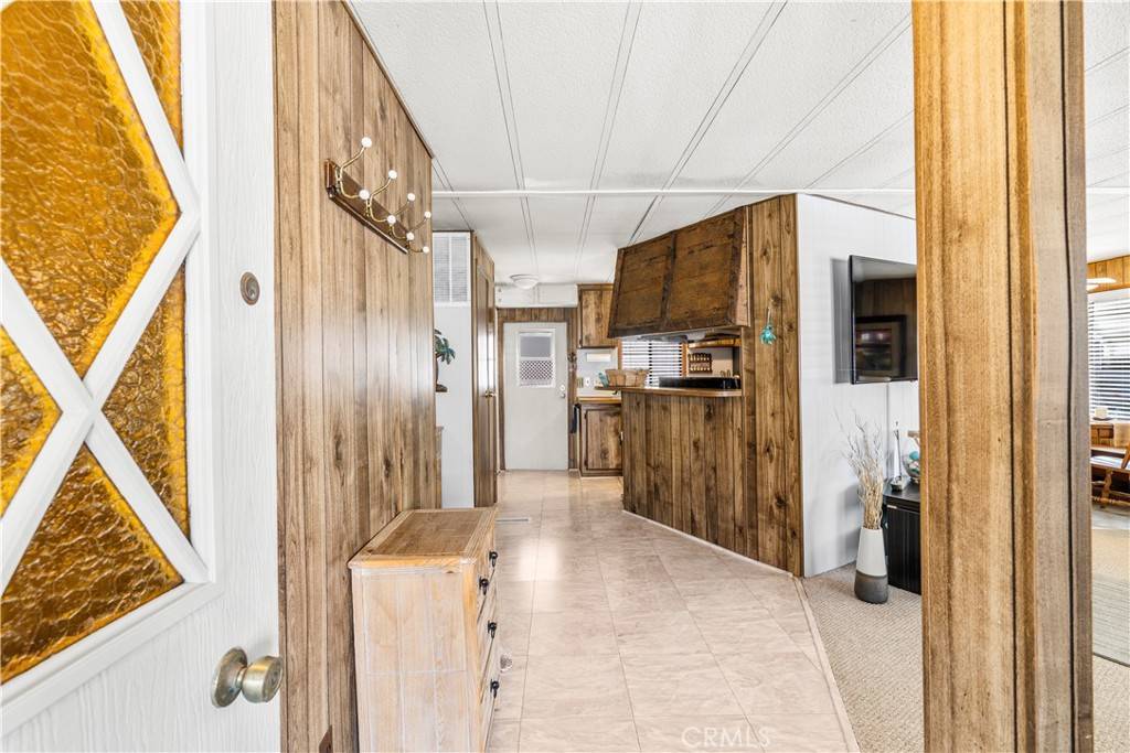 Corona, CA 92879,777 Temescal #88