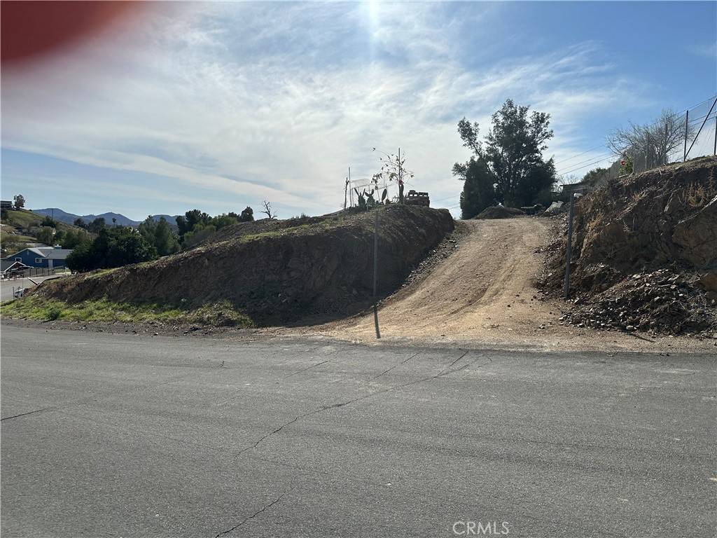 0 Circle DR, Quail Valley, CA 92587