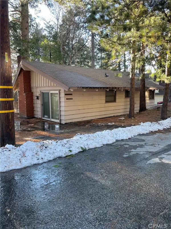 Running Springs, CA 92382,31445 Ocean View DR