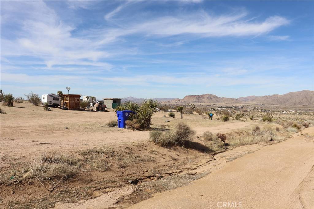 Apple Valley, CA 92308,9654 N Corto RD