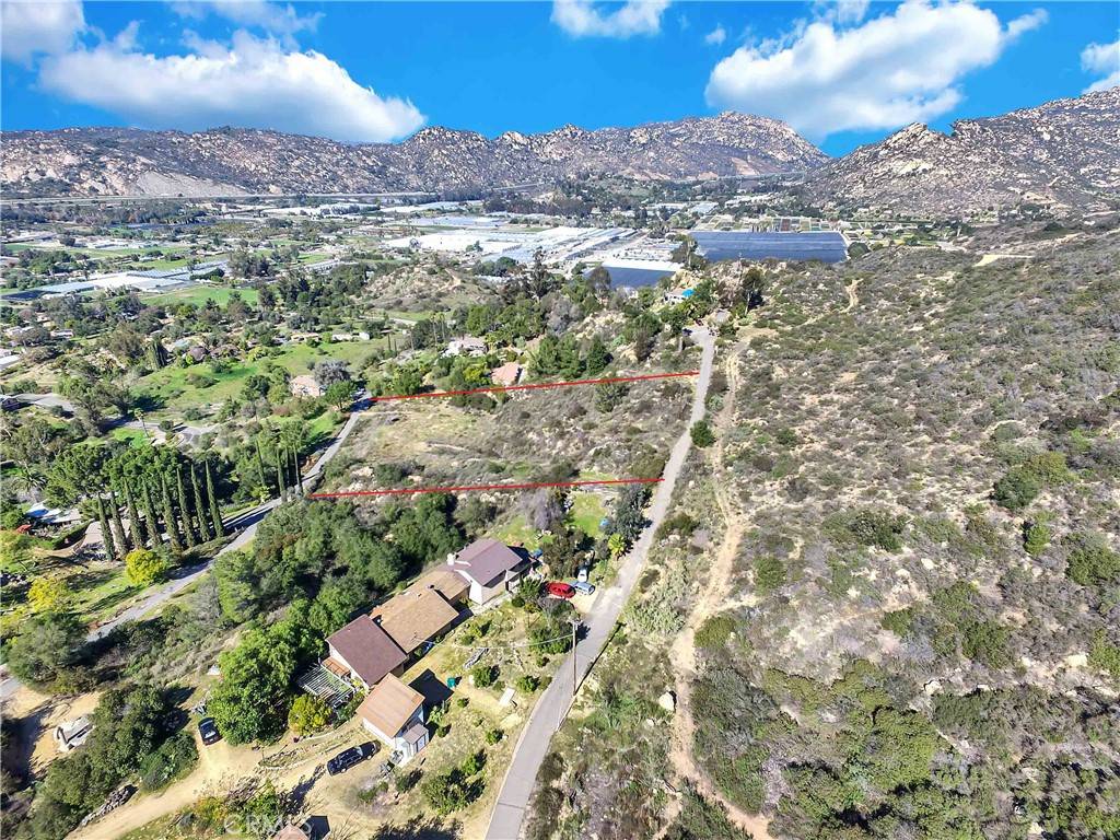 Fallbrook, CA 92028,5540 Rainbow Heights RD