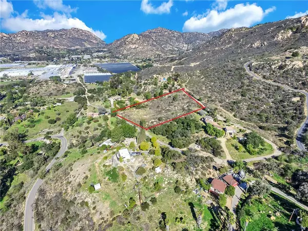 Fallbrook, CA 92028,5540 Rainbow Heights RD