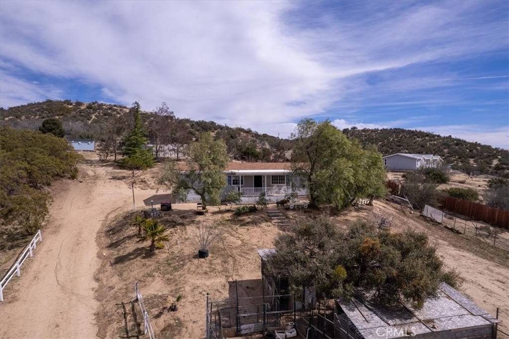 Anza, CA 92539,40690 Apple RD