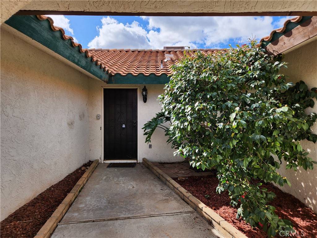 Hemet, CA 92544,42397 Santiago DR