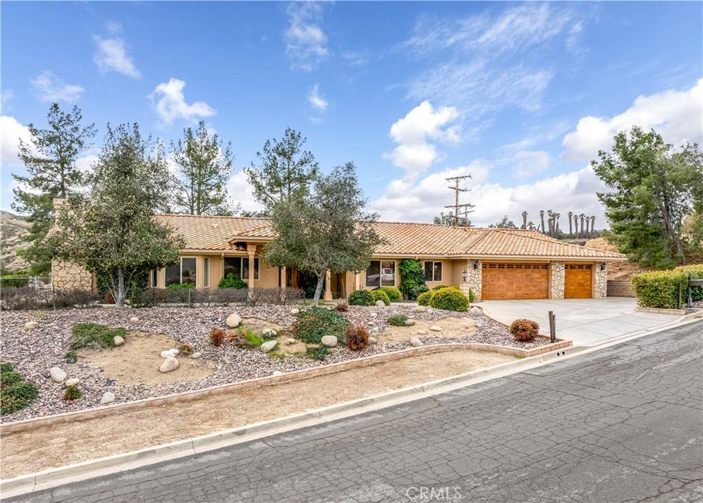 Hemet, CA 92544,45527 Denizen Heights RD