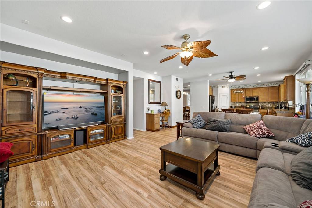 Perris, CA 92571,1969 Tupelo WAY