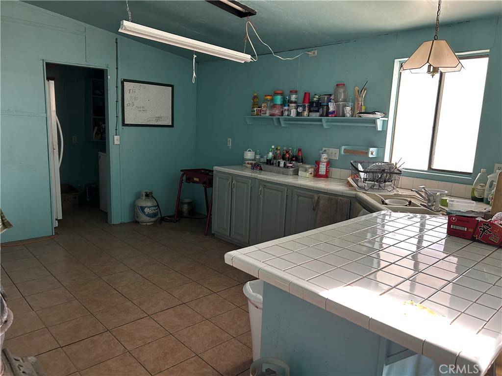 Newberry Springs, CA 92365,40694 Mountain View RD