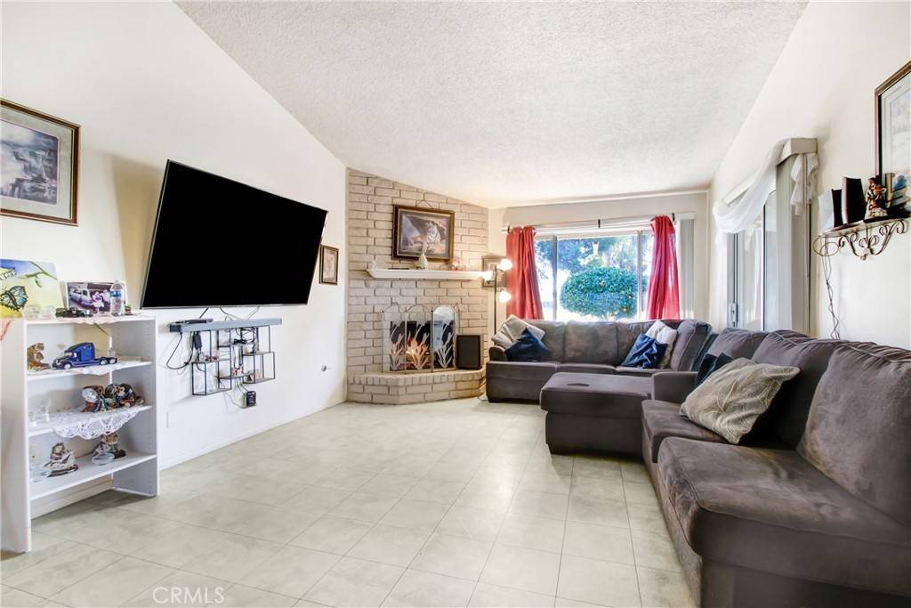 Hemet, CA 92545,1925 Silver Oak WAY