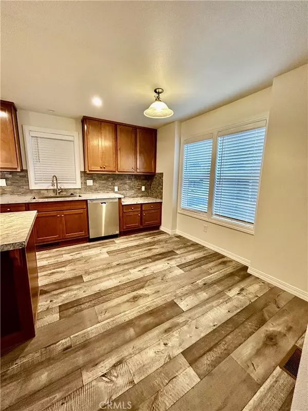 Hemet, CA 92543,675 W. Oakland Ave #D1