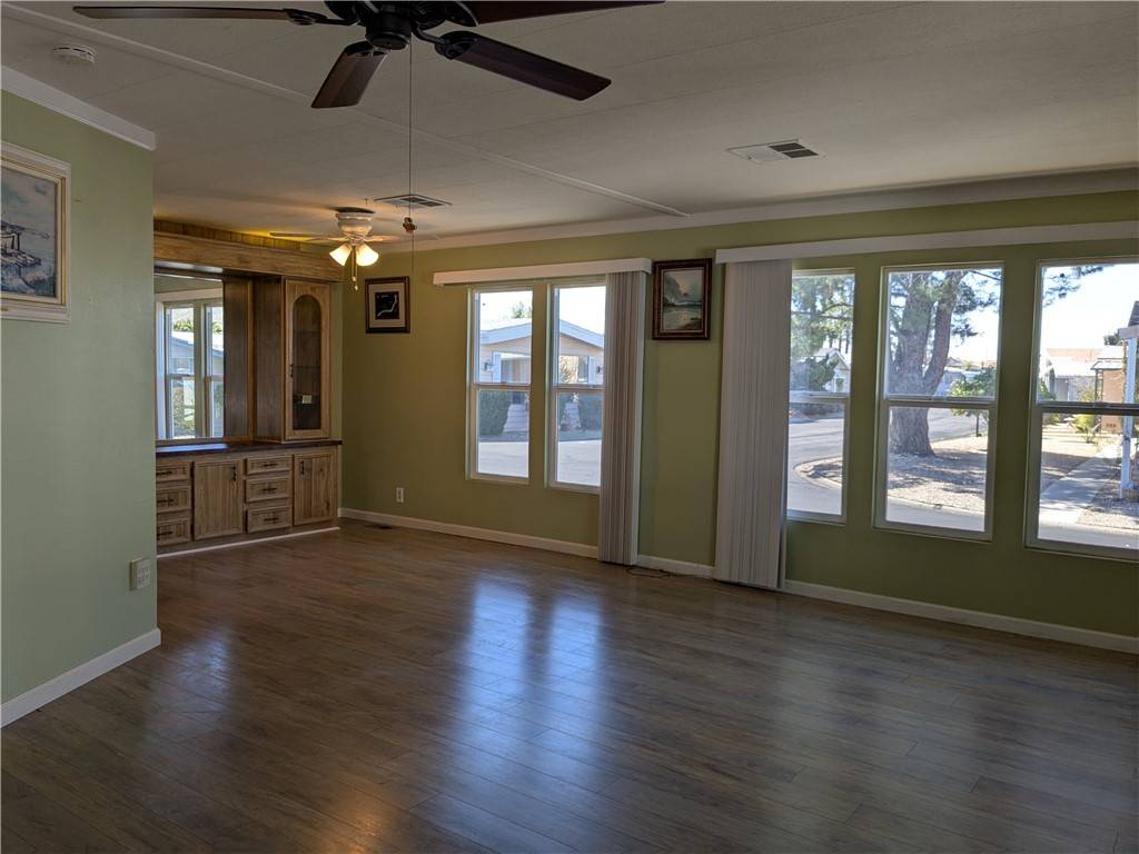 Moreno Valley, CA 92557,23820 Ironwood AVE #71
