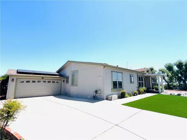 Murrieta, CA 92563,38445 Via Taffia