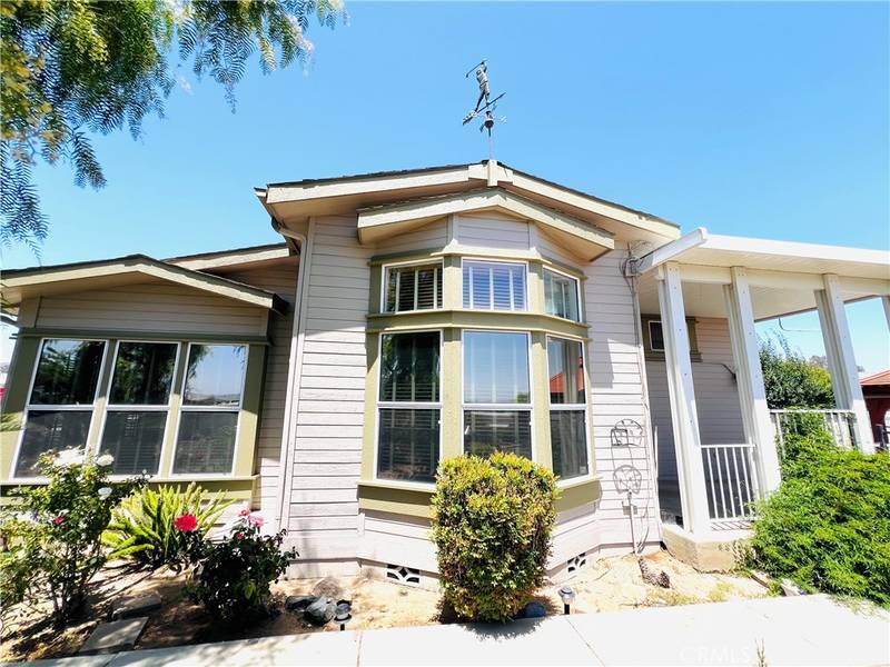 38445 Via Taffia, Murrieta, CA 92563
