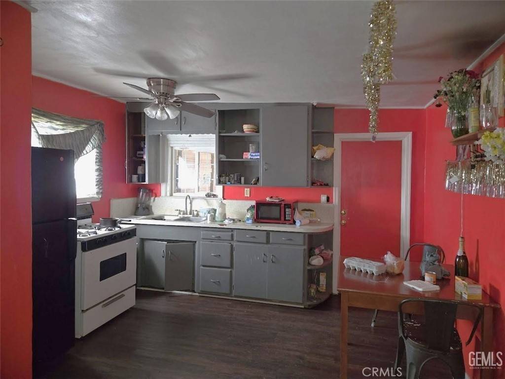 Porterville, CA 93257,63 N Wisconsin ST