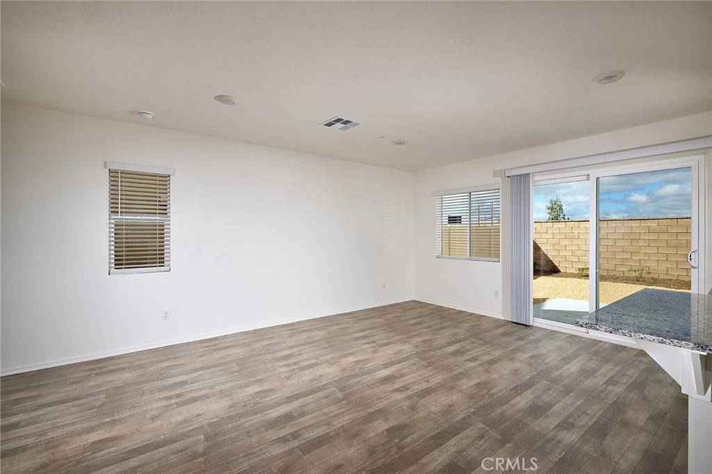 Winchester, CA 92596,28662 New Yorker LN