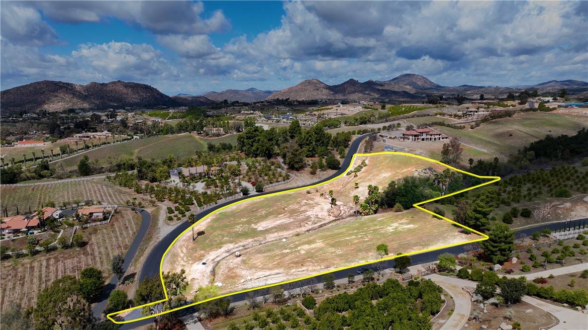 38658 Martin Ranch RD, Temecula, CA 92592