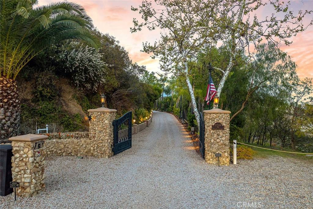 Murrieta, CA 92562,21128 Via Los Laureles