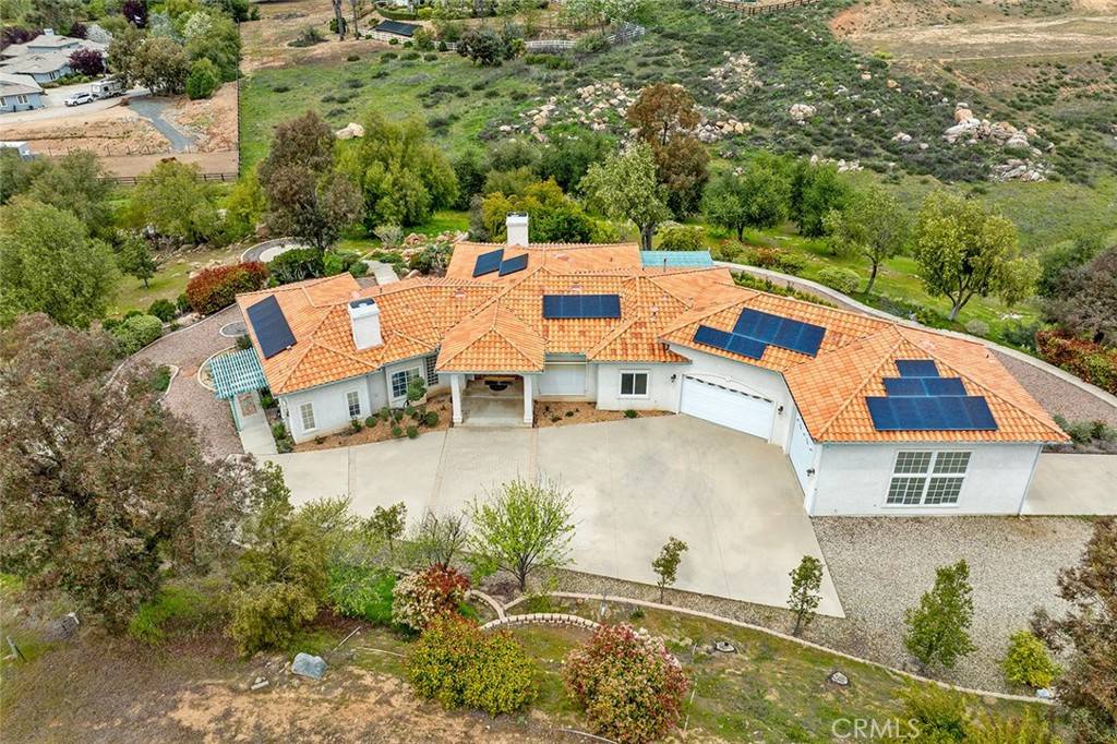 Murrieta, CA 92562,40042 Via Caballos