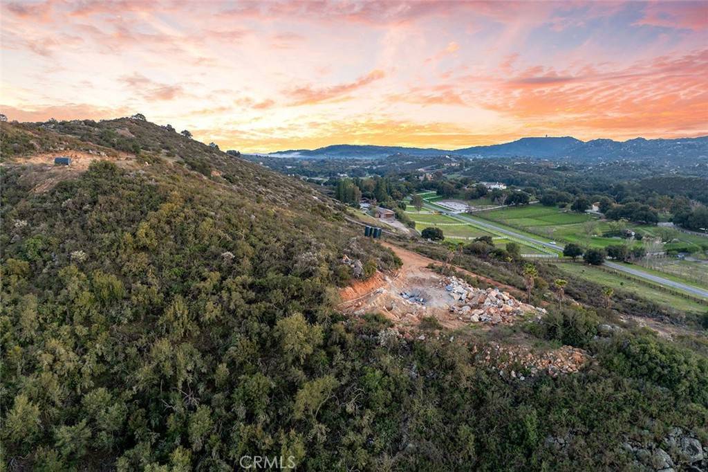 Murrieta, CA 92562,39948 Avenida La Cresta
