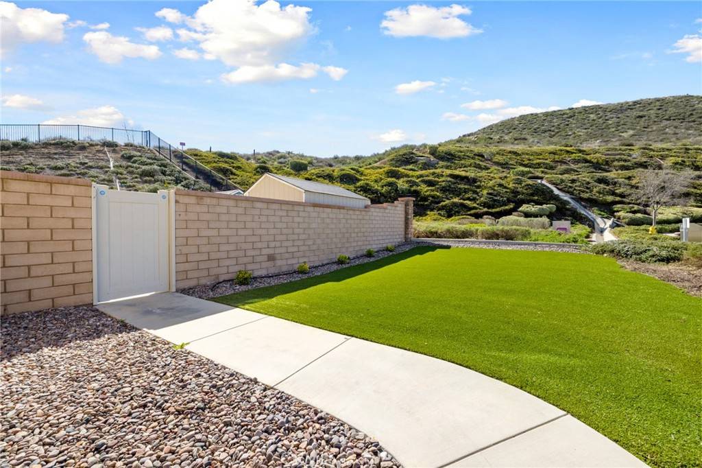 Menifee, CA 92584,30688 Lone Pine DR