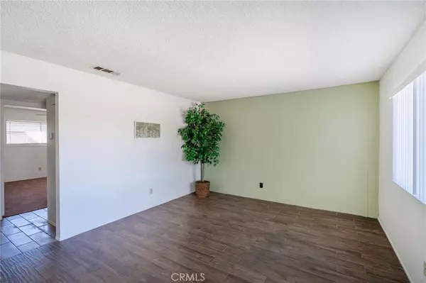 Hemet, CA 92545,2147 W Oakland AVE