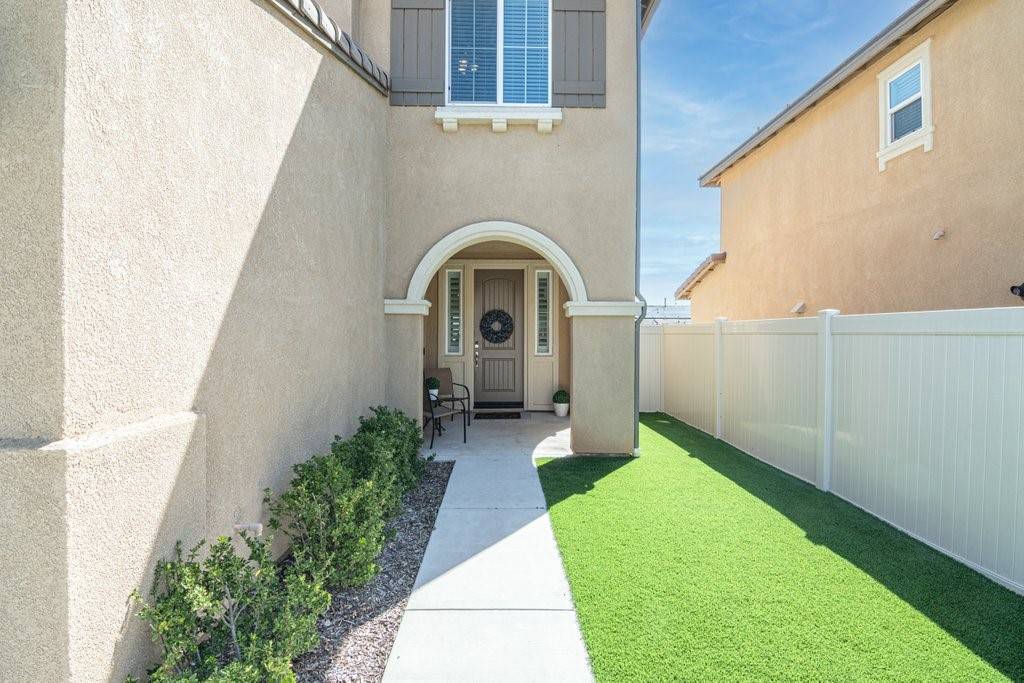 Fallbrook, CA 92028,341 Campolina CT