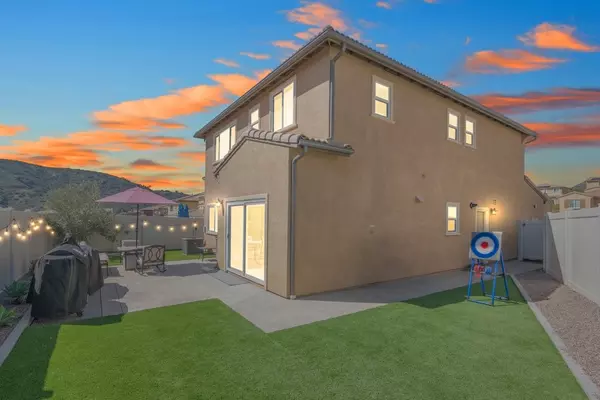 Fallbrook, CA 92028,341 Campolina CT