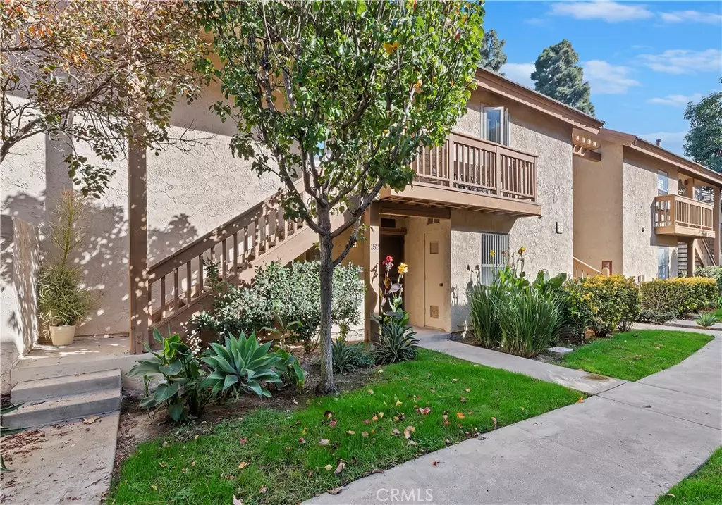 Irvine, CA 92618,282 Tangelo #336