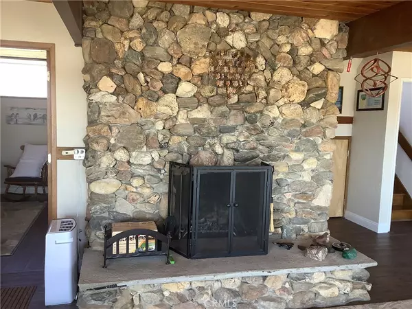 Aguanga, CA 92536,49485 Flightline WAY