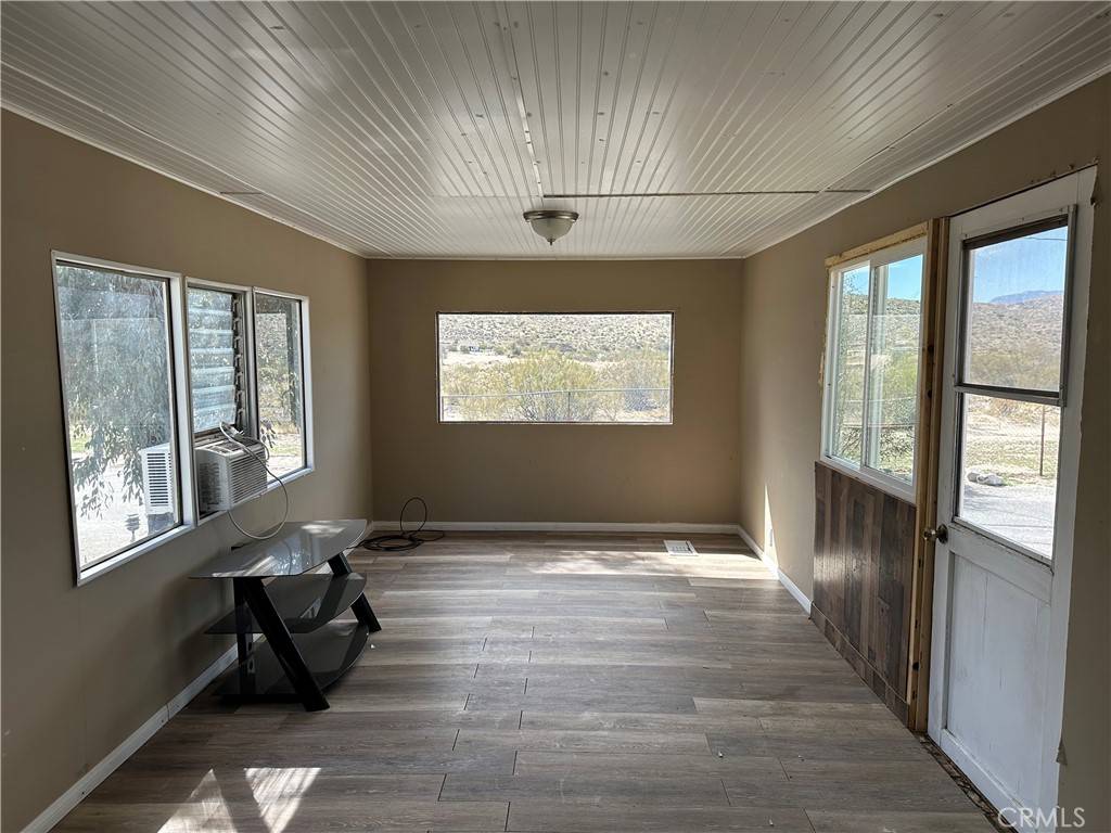 Morongo Valley, CA 92256,51063 29 Palms Hwy #33