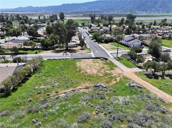 Lake Elsinore, CA 92530,0 Mill St