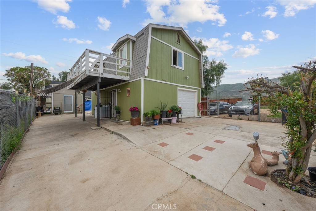 21463 Cherry LN, Perris, CA 92570