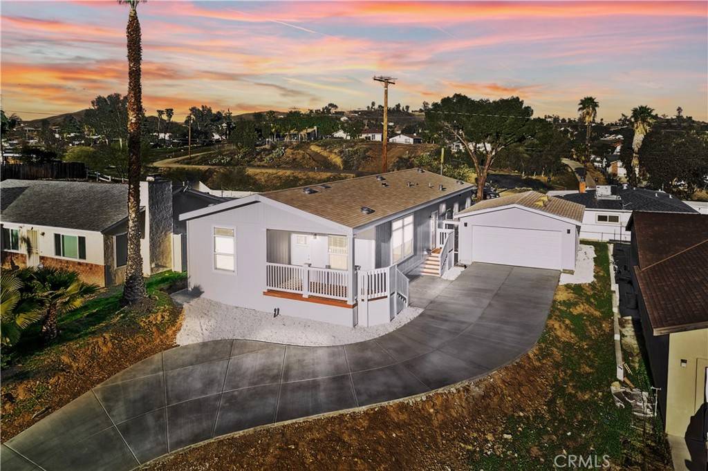 29566 La Cresta DR, Menifee, CA 92587